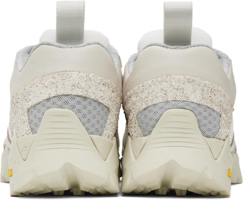 ROA Off-White Lhakpa Sneakers