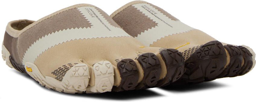 TAKAHIROMIYASHITA TheSoloist. Beige & Gray Suicoke Edition FiveFingers Sneakers - Picture 2