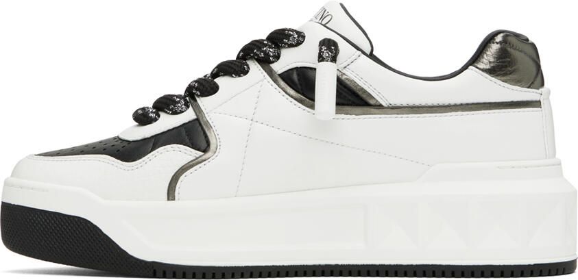 Valentino Garavani Black & White One Stud Sneakers - Picture 3